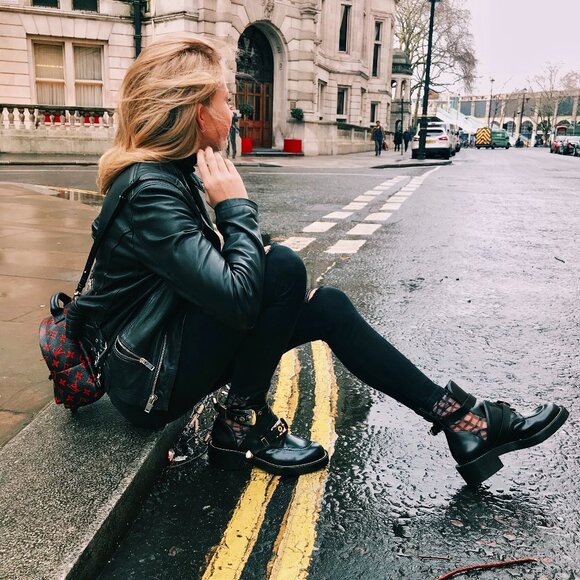 BALENCIAGA Ceinture Leather Buckled Boots - Picture 4 of 12